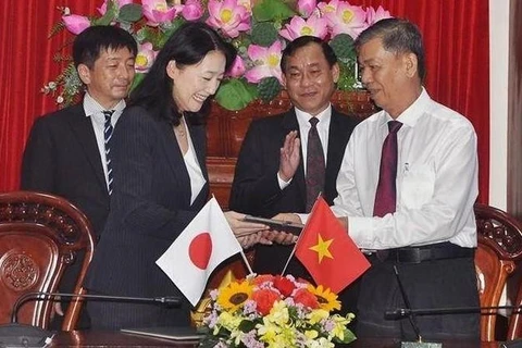 Japón coopera con provincia vietnamita en cría de camarones de alta tecnología