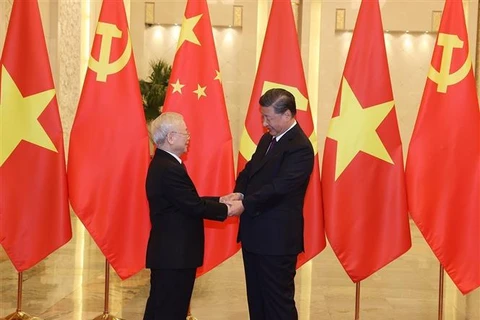 Visita de líder de PCV a China tiene significado estratégico, dice experto ruso
