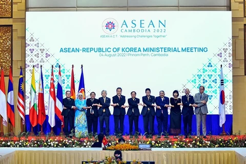 Accionar juntos por una Comunidad de la ASEAN unida y fuerte