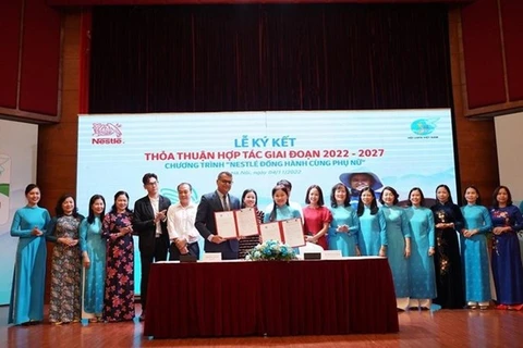 Nestlé y la Unión de Mujeres de Vietnam se asocian para apoyar a féminas