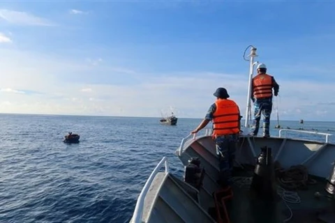 Vietnam evacúa con éxito a dos tripulantes filipinos en peligro 