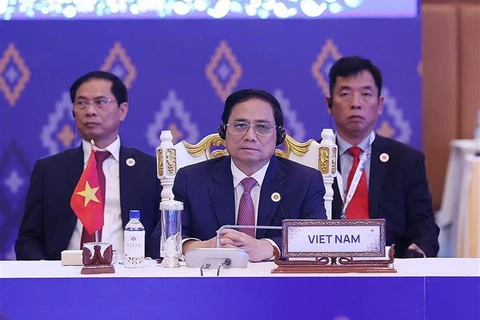 Premier de Vietnam realza importancia de unidad de ASEAN