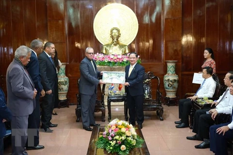 Destacan amistad, cooperación integral y solidaridad Vietnam-Cuba
