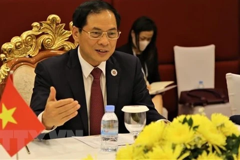 Visita del primer ministro vietnamita a Camboya profundiza nexos bilaterales