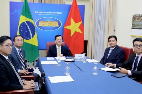 Cancillerías de Vietnam y Brasil promueven cooperación multifacética 