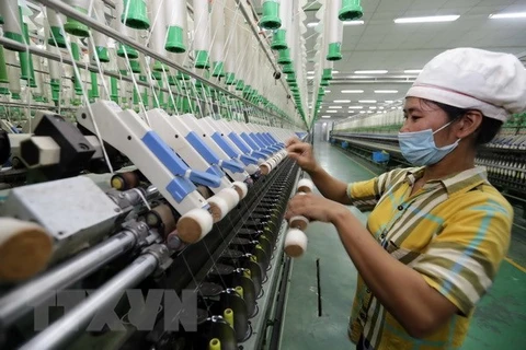 Vietnam busca nuevos motores de crecimiento en medio de fluctuaciones globales