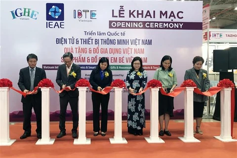Inauguran nueva edición de la Exposición Internacional del Comercio de Vietnam