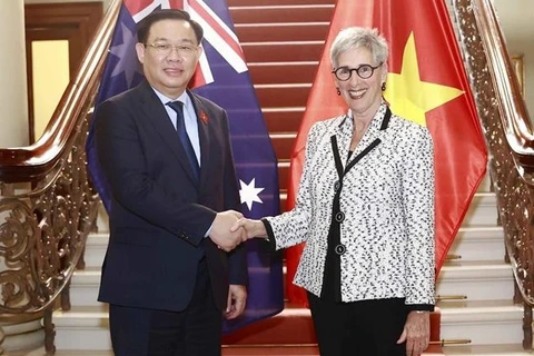 Presidente parlamentario vietnamita continúa su programa de actividades en Australia