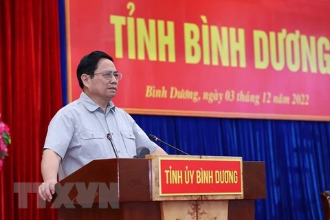 Premier insta a Binh Duong a lograr un desarrollo rápido y sostenible
