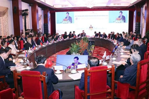 Ciudad Ho Chi Minh realiza primer diálogo de amistad con localidades extranjeras