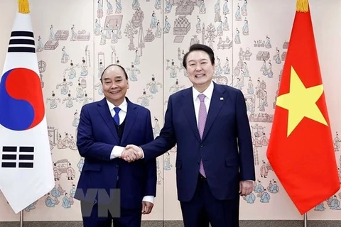 Presidente de Vietnam concluye con éxito visita de Estado a Corea del Sur 