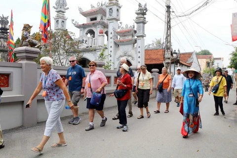 Provincias vietnamitas atraen a visitantes internacionales a fines de año 