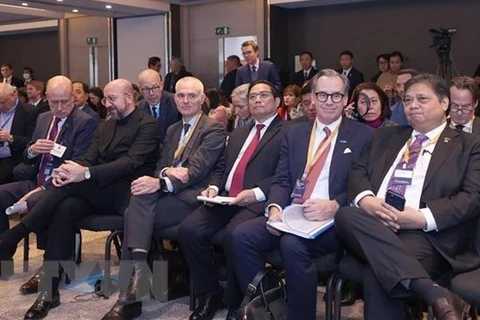 UE prioriza cooperación comercial con ASEAN