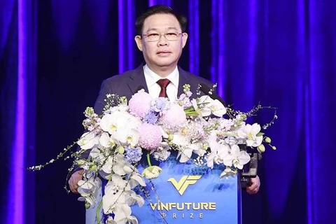 Efectúan ceremonia de entrega de premio global VinFuture en Hanoi
