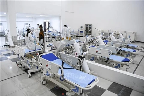 Indonesia cerrará su hospital más grande de COVID-19