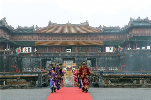 Inauguran Festival Hue 2023 con recreación de un ritual de la dinastía Nguyen