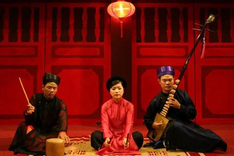 Ca tru, “música de cámara” patrimonio del pueblo vietnamita