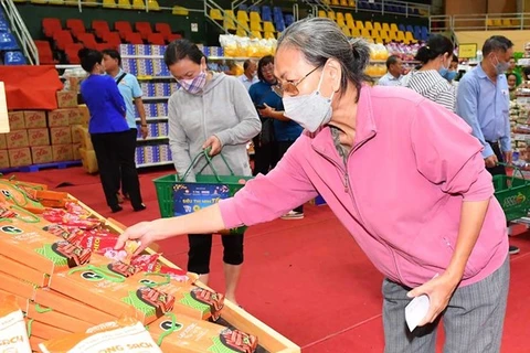 Supermercados de cero dong benefician a los necesitados en Ciudad Ho Chi Minh