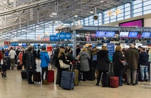 Aeropuerto de Praga aspira a abrir rutas aéreas directas a Vietnam