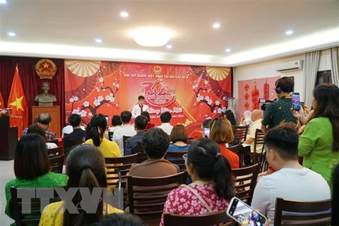 Vietnamitas en Malasia y Australia celebran Año Nuevo Lunar 2023