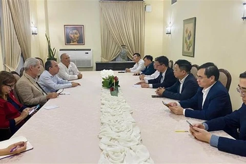 Delegación del Partido Comunista de Vietnam realiza visita de trabajo a Cuba
