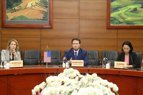 Embajador estadounidense elogia esfuerzos contra trata de personas en provincia vietnamita