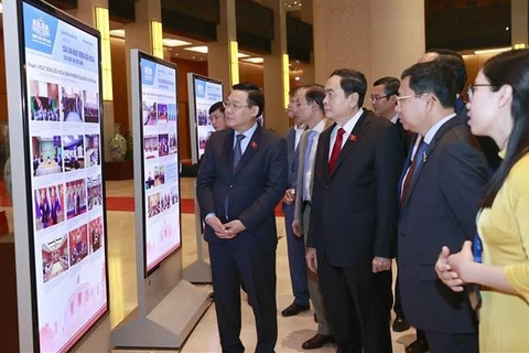 Parlamento de Vietnam traza tareas de relaciones exteriores en 2023 