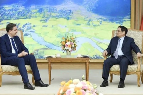 Premier pide a Francia a facilitar el acceso de productos vietnamitas