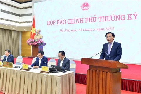 Vietnam insiste en mantener estabilidad macroeconómica y controlar la inflación