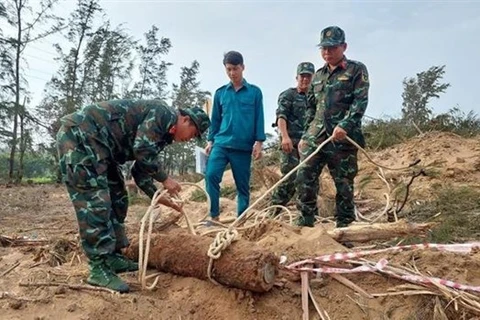 Desactivan en Vietnam una bomba de 150 kg 