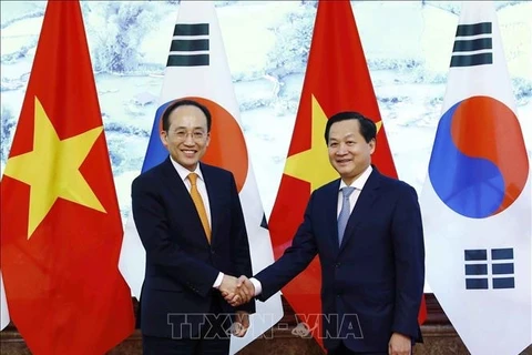 Vietnam y Corea del Sur apuntan a aumentar el comercio bilateral a 100 mil millones de dólares 