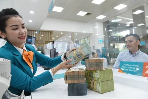Banco Estatal de Vietnam: Tasas de interés regulatorias se reducirán entre 0,5 y 1% a partir de manaña