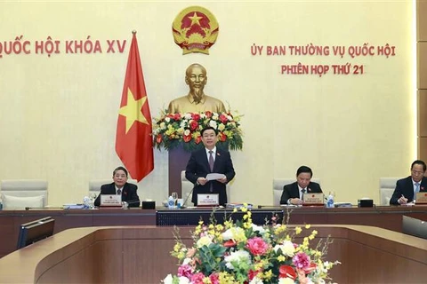 Comité Permanente del Parlamento vietnamita inaugura su 21 reunión 