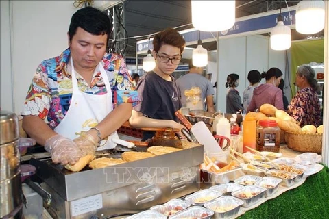 Promueven el valor y la marca de banh mi vietnamita en el desarrollo turístico