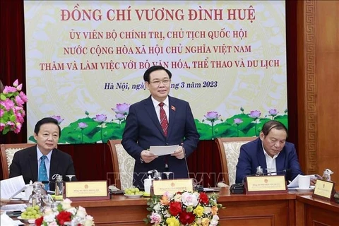 Buscan perfeccionar instituciones sobre la cultura en Vietnam