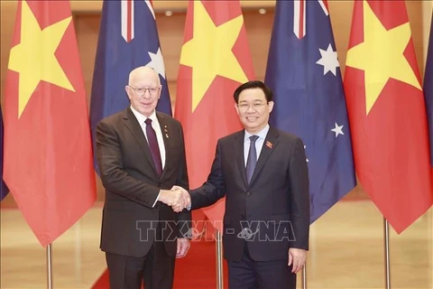  Titular del Parlamento vietnamita se reúne con gobernador general de Australia