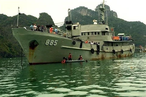 Encuentran cuerpo de cuarta víctima en el accidente de helicóptero en Quang Ninh