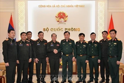 Abogan por mejorar lazos entre fuerzas químicas de ejércitos de Vietnam y Laos