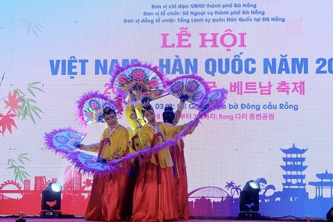Da Nang organizará festivales de intercambio cultural con Japón y Corea del Sur