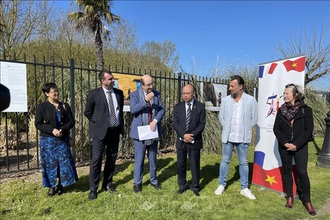 Organizan en Francia exposición fotográfica sobre Vietnam