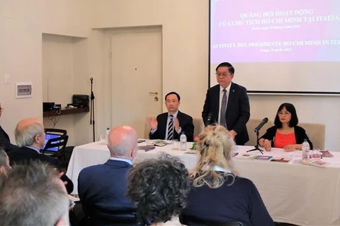 Efectúan seminario internacional sobre vida del Presidente Ho Chi Minh en Italia 