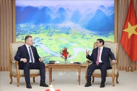 Vietnam otorga importancia al desarrollo de amistad tradicional con Belarús