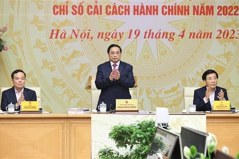 Reforma administrative es una de las tres tareas estratégicas de Vietnam, afirma premier