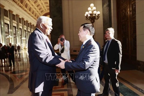 Presidente del Parlamento vietnamita se reúne con su homólogo cubano