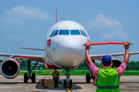  Inauguran ruta aérea entre Quang Ninh y Can Tho