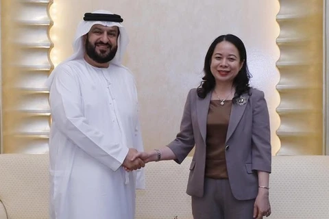 Vietnam y UAE fomentan cooperación en información y comunicación