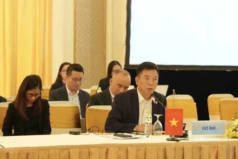 ASEAN y China debaten sobre implementación de DOC