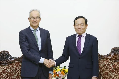 Viceprimer ministro de Vietnam recibe a enviado especial del Gobierno de Australia
