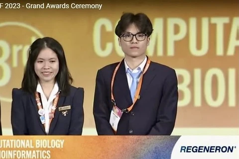 Educandos vietnamitas ganan premios del concurso internacional de ciencia