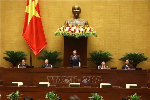 Diputados vietnamitas solicitan resolver dificultades para recuperar economía